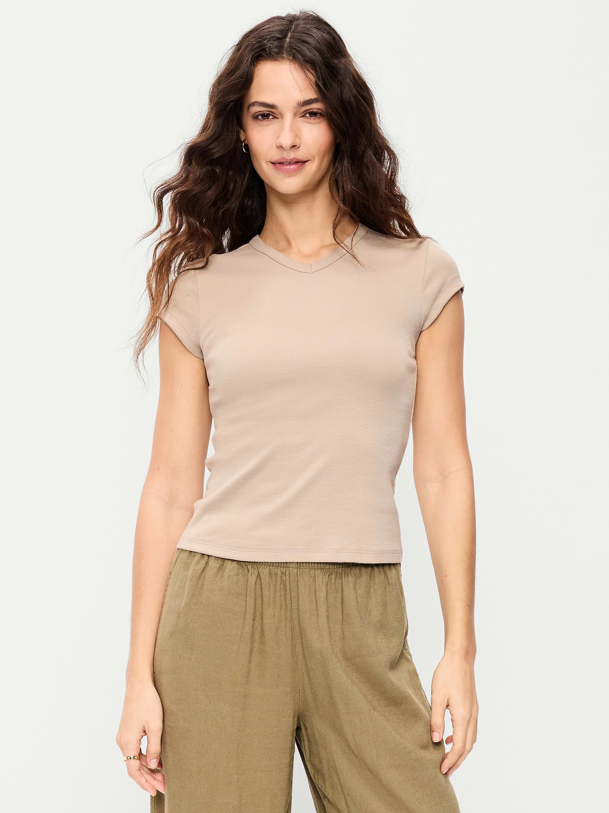 Snug High V-Neck T-Shirt - Mocha Taffy