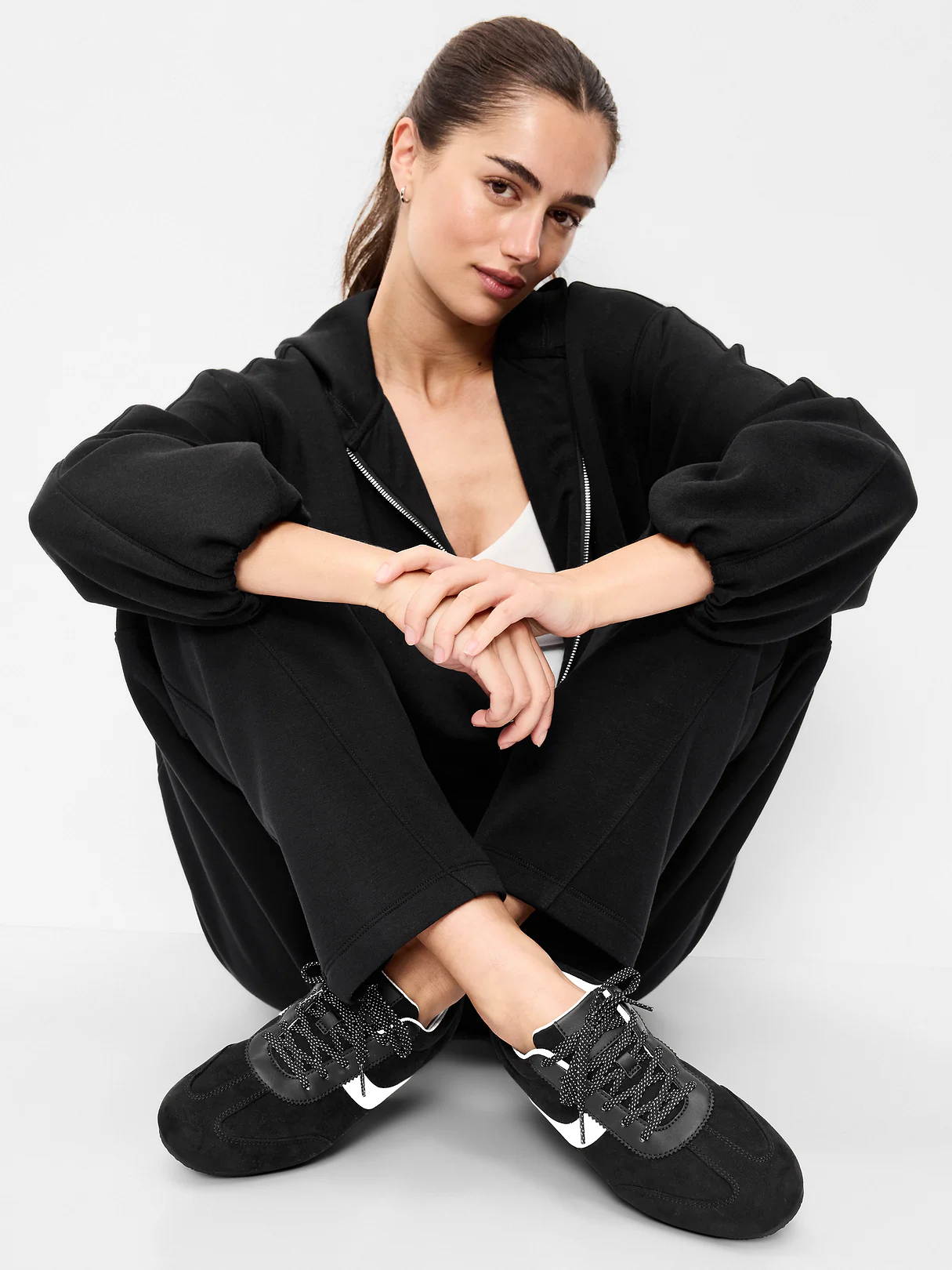 Low-Profile Sneakers - Black Jack