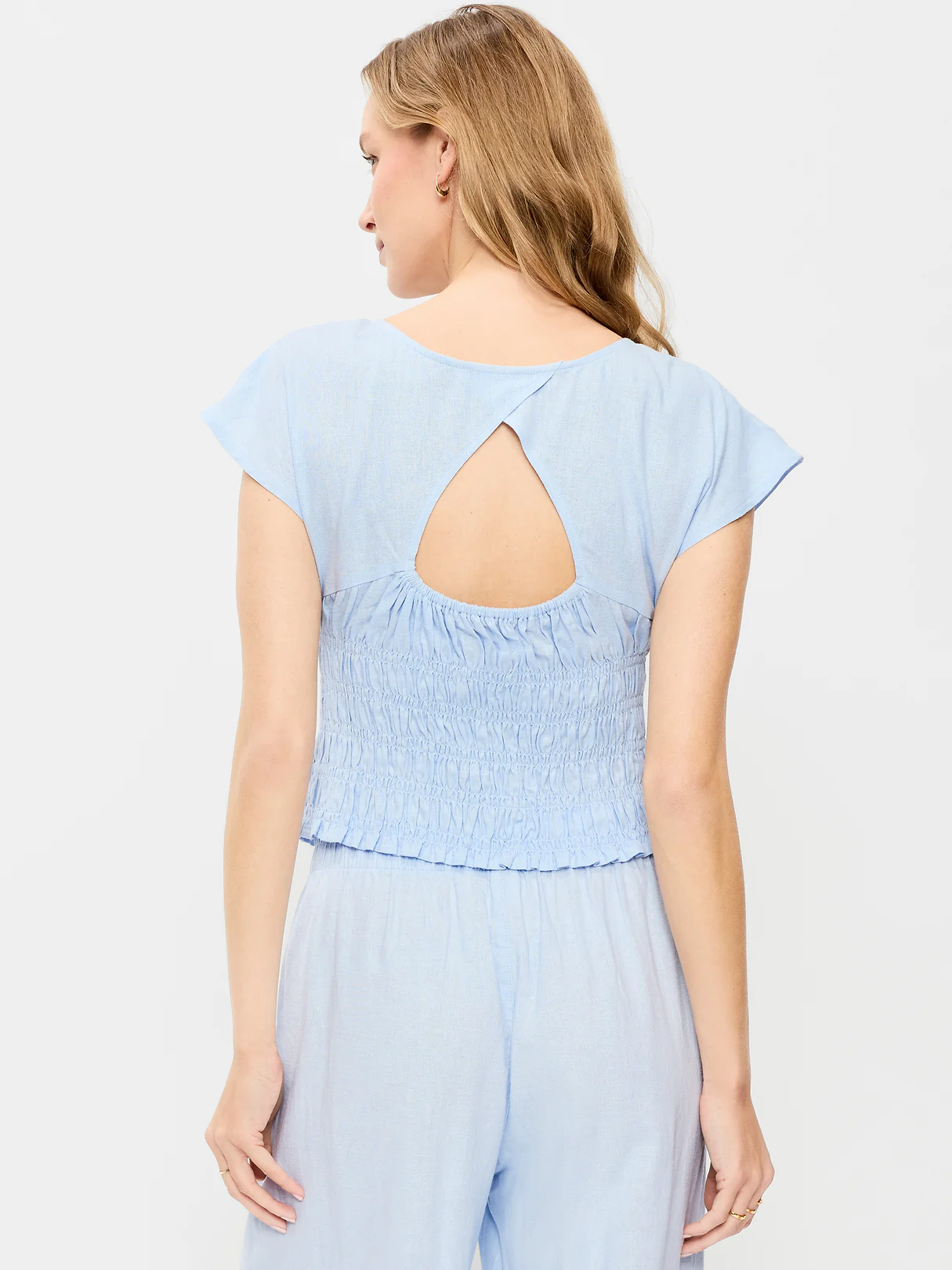 Linen-Blend Short-Sleeve Smocked Top - Sky Maintenance