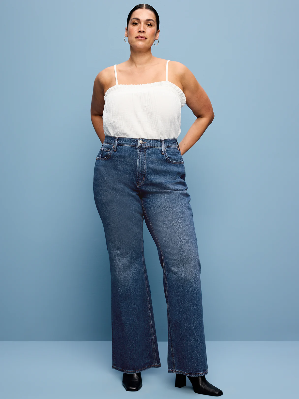 Mid-Rise Loose Boot-Cut Jeans - Dark Wash
