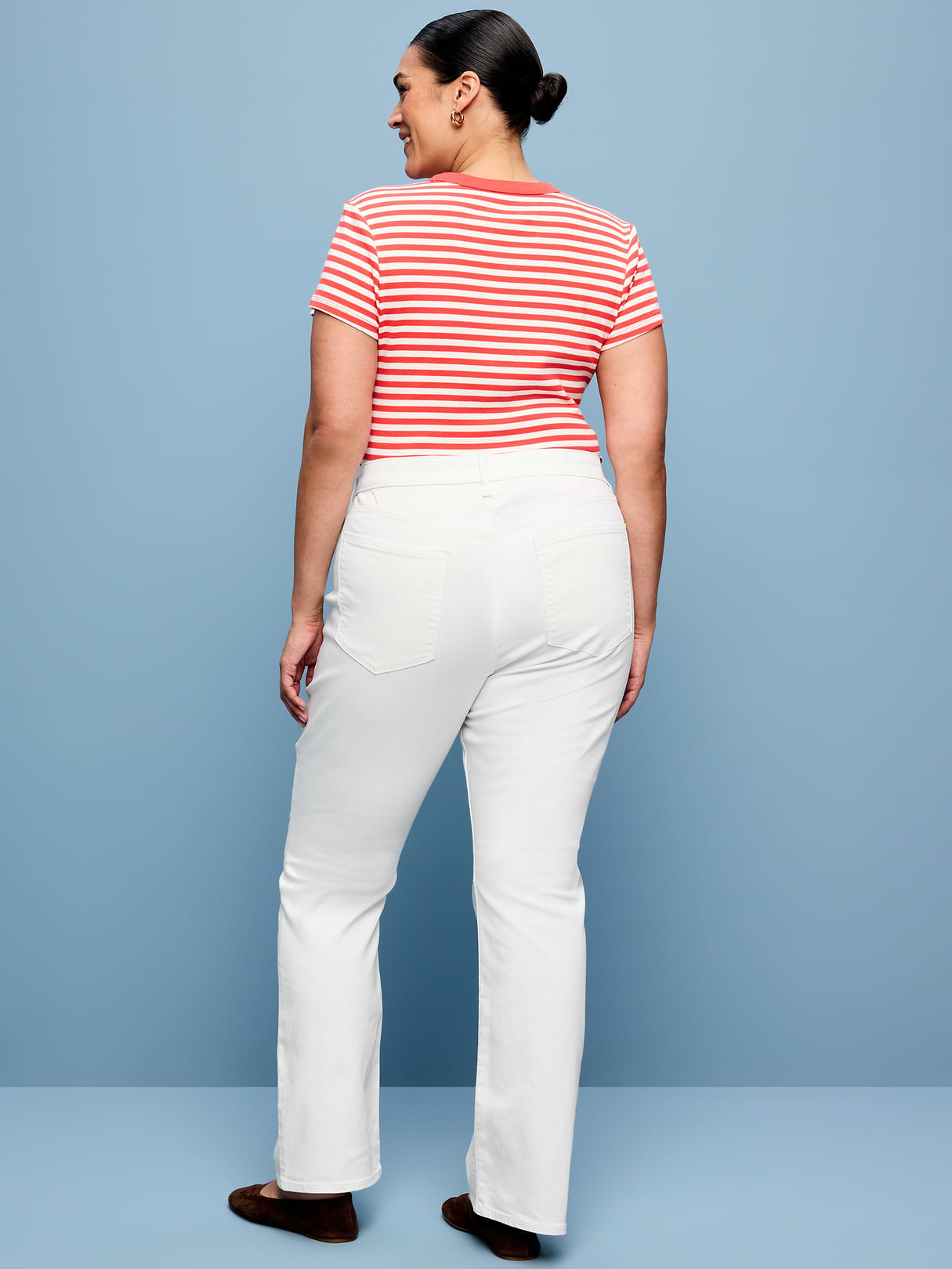 Mid-Rise Wow Boot-Cut Jeans - Calla Lily White