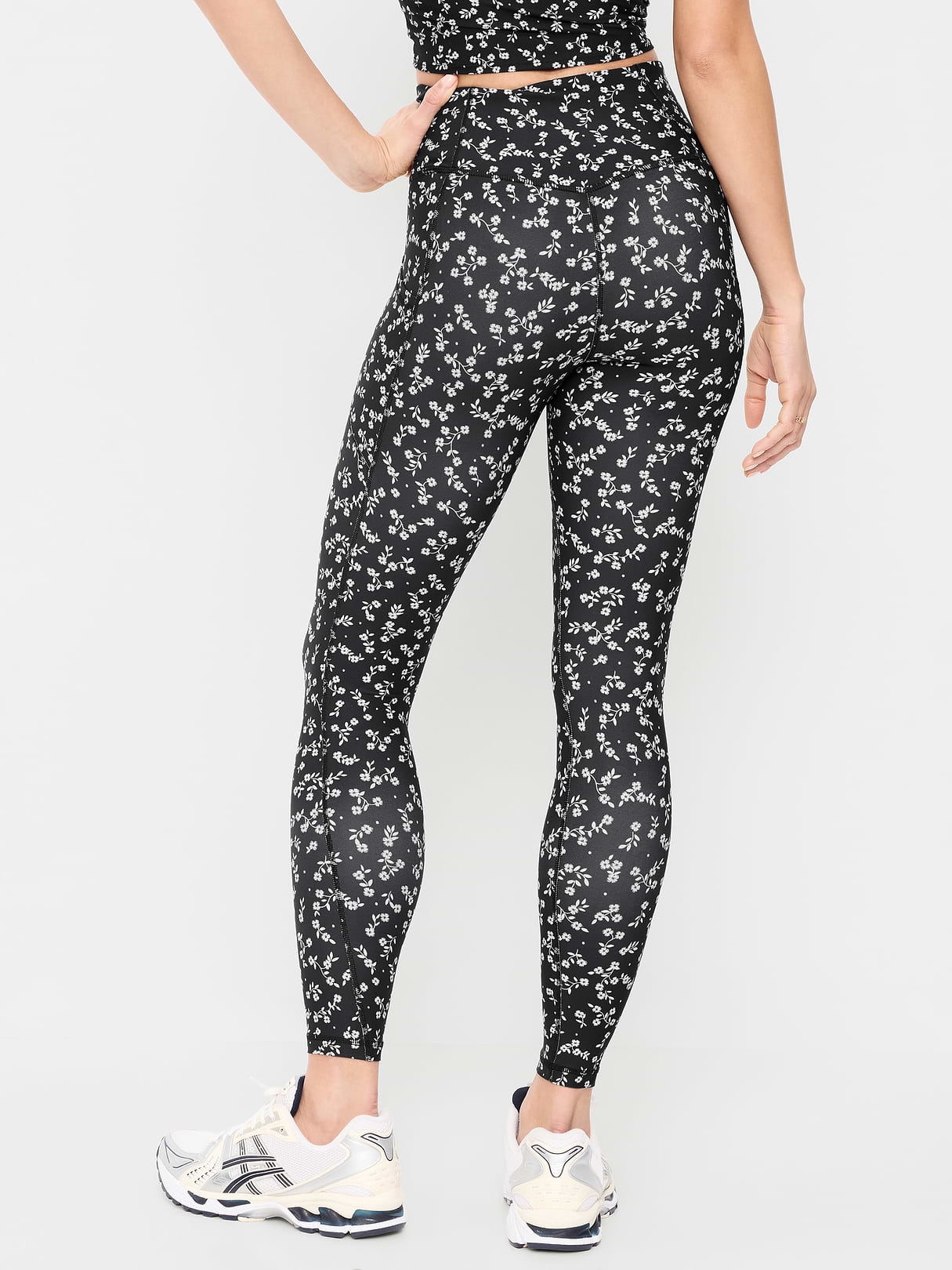 High-Waisted PowerSoft 7/8 Pocket Leggings - Black Floral