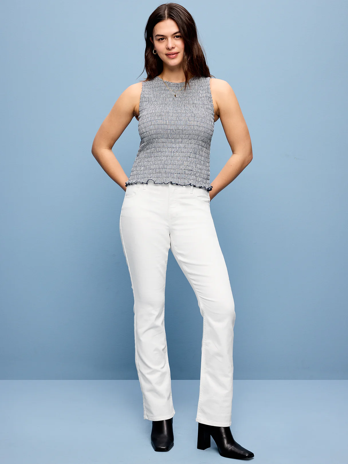 Mid-Rise Wow Boot-Cut Jeans - Calla Lily White