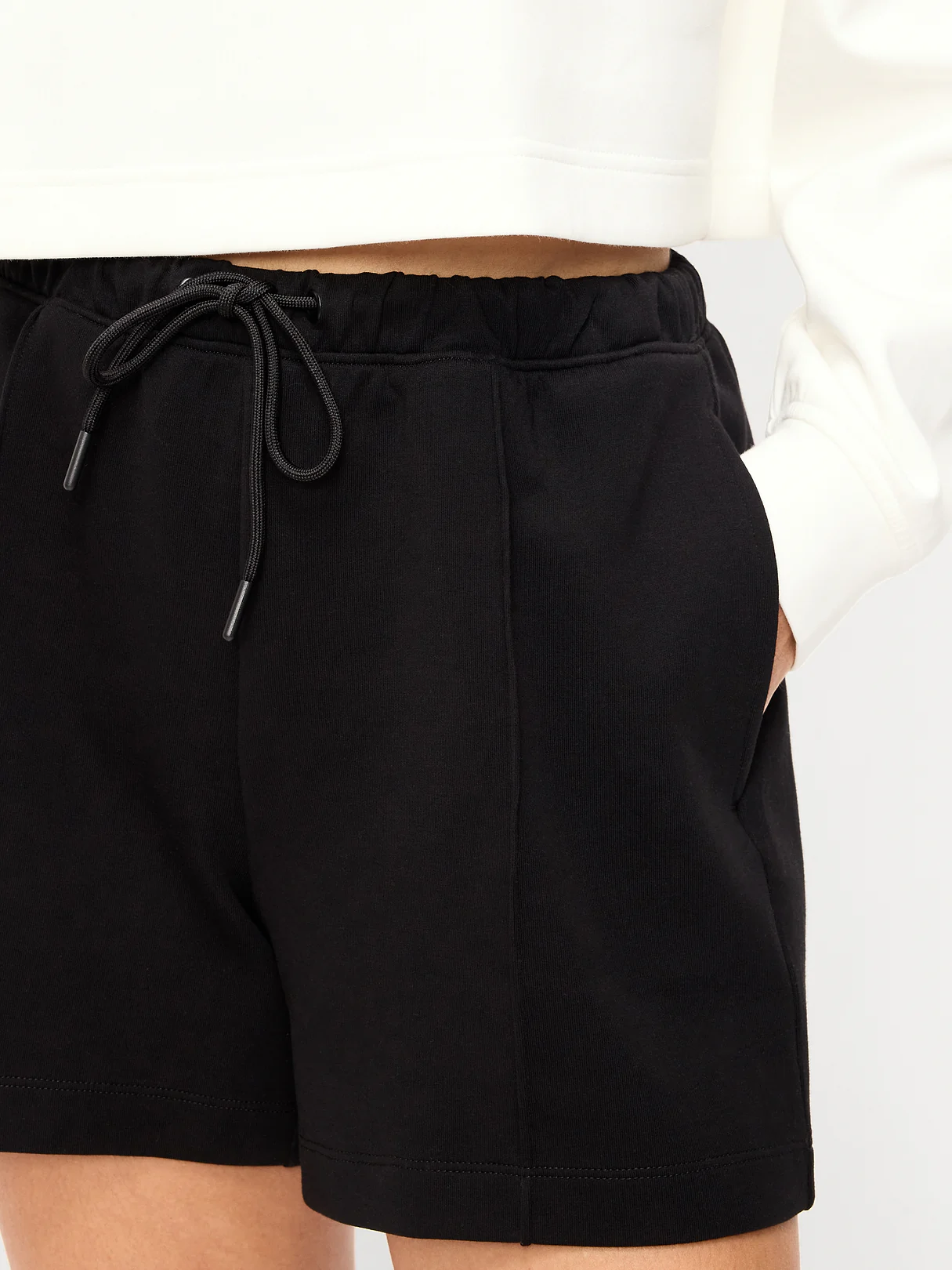 Relaxed Dynamic Fleece Shorts - Black Jack