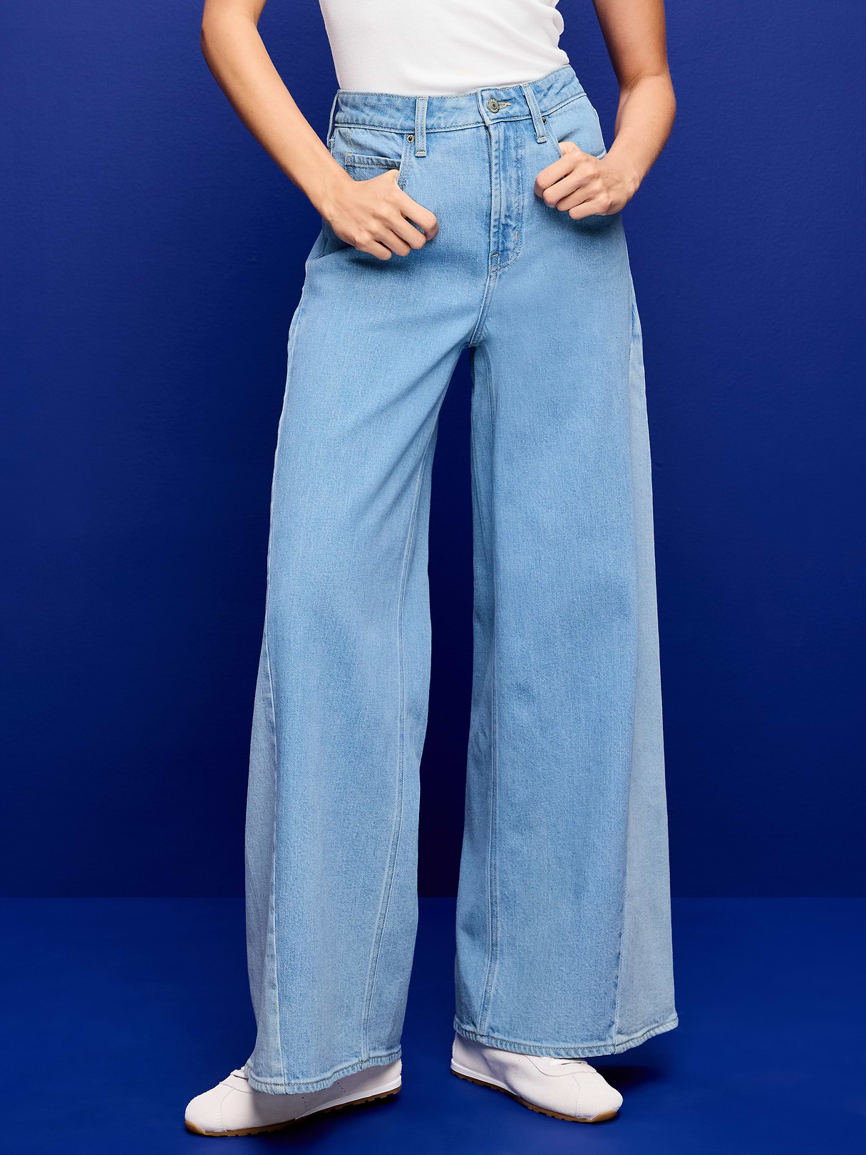 Extra High-Waisted Super Wide-Leg Jeans - Jayda