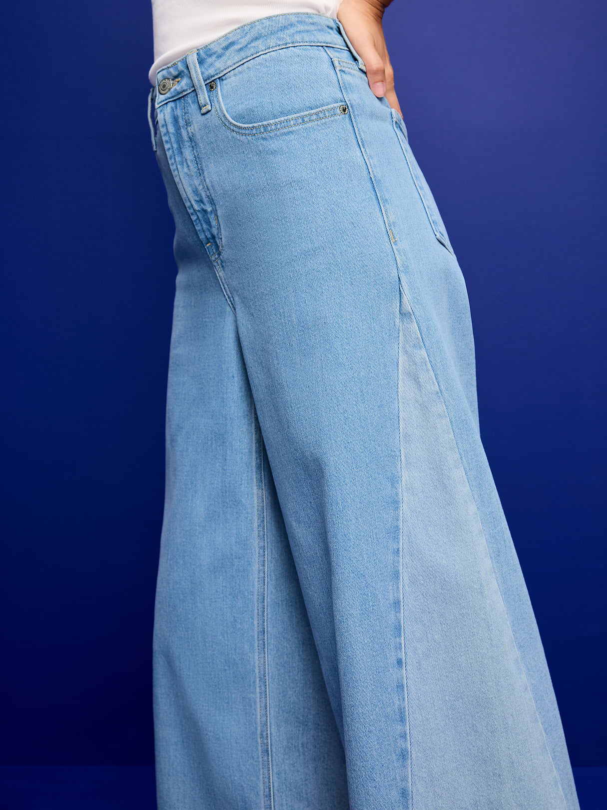 Extra High-Waisted Super Wide-Leg Jeans - Jayda
