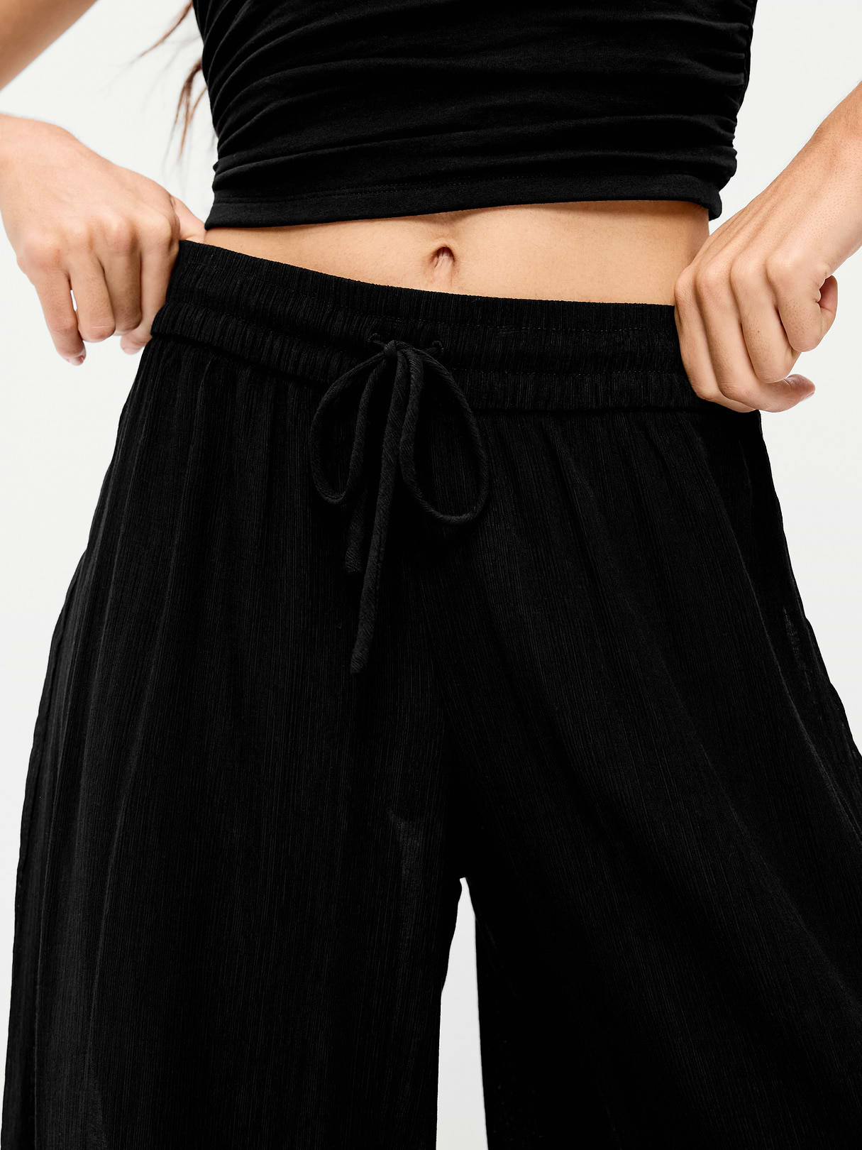 High-Waisted Sheer Crinkle Crepe Harem Pants - Black Jack