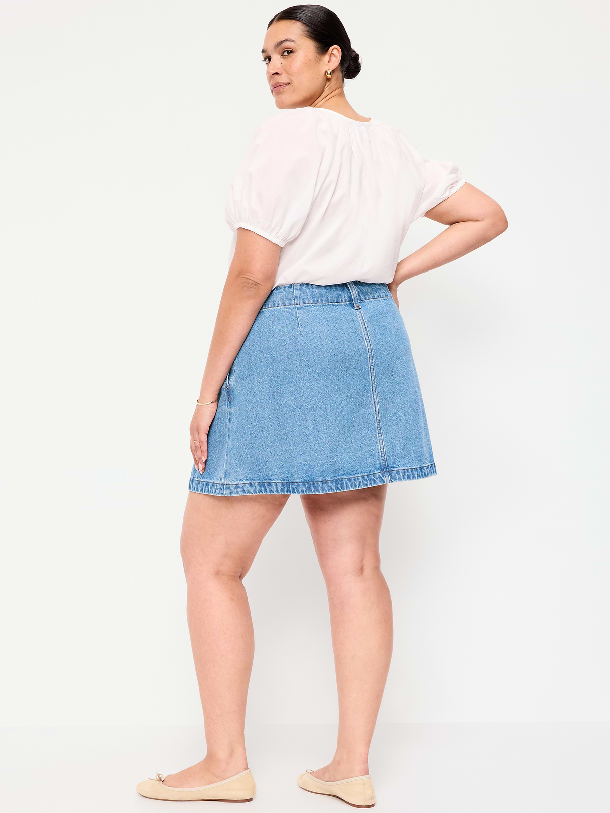 Scalloped-Edge Button-Down Mini Skirt - Milo