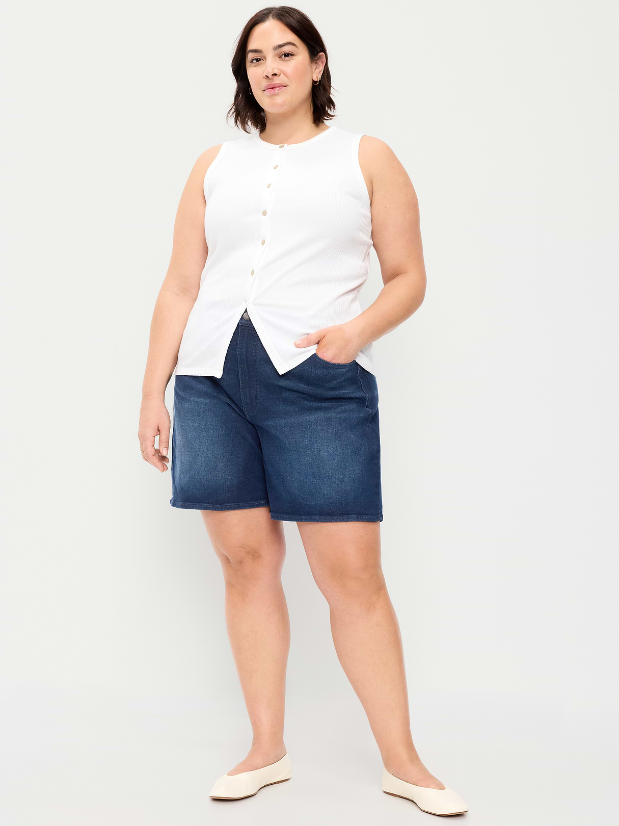 High-Waisted Wow Jean Shorts -- 7-inch inseam - River