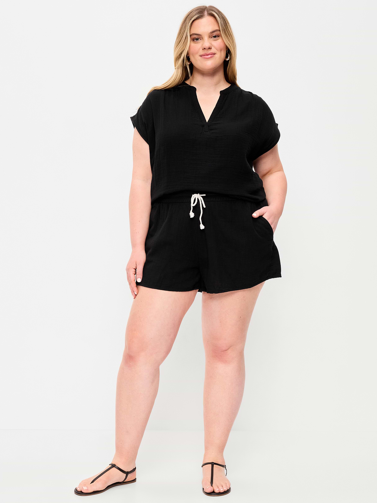 High-Waisted Crinkle Gauze Shorts - Black Jack