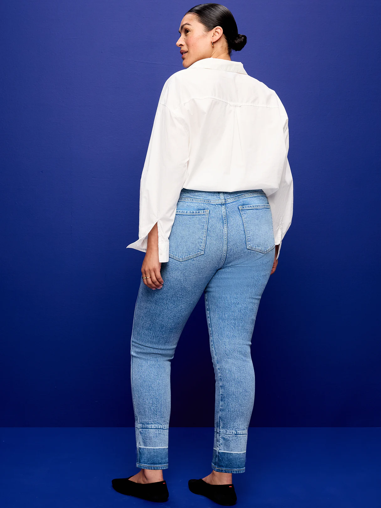 High-Waisted Vintage Slim Jeans - Doe