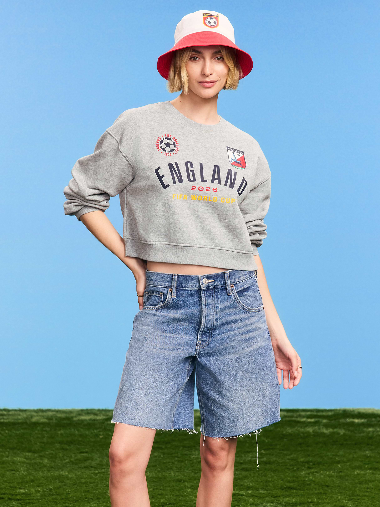 FIFA World Cup 26™ Brazil Oversized Graphic Sweatshirt for Women - England