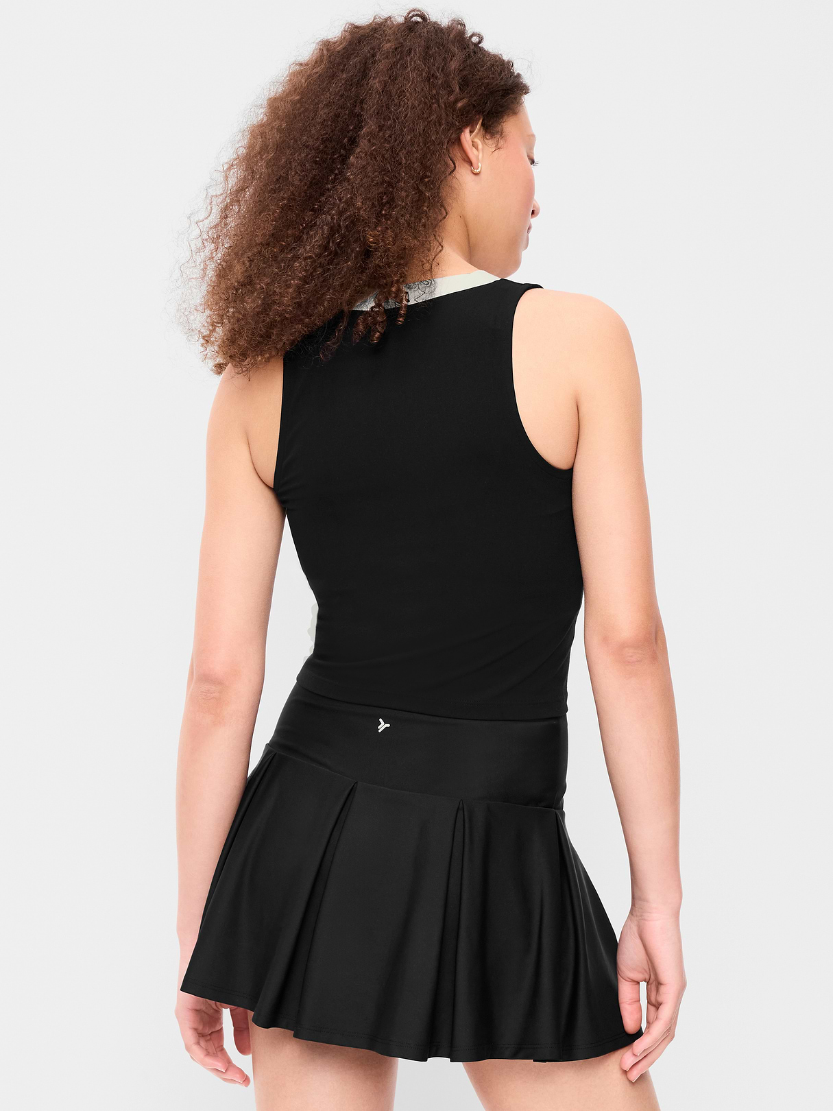StudioSmooth Cropped Tennis Tank Top - Black Jack