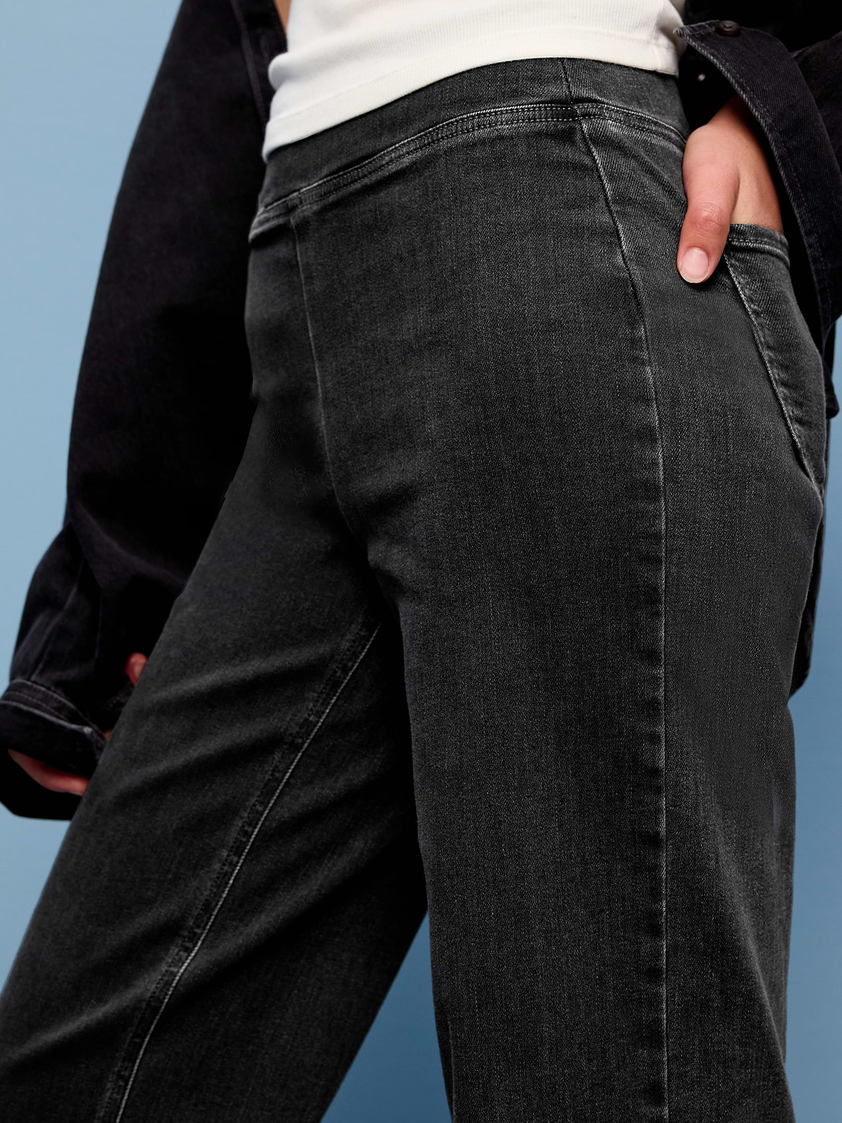 High-Waisted Weekender Pull-On Crop Wide-Leg Jeans - Dark Gray