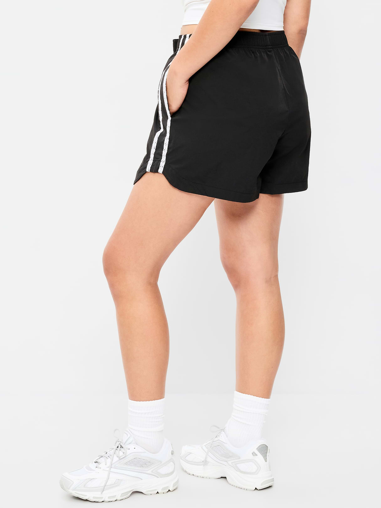 High-Waisted TrekTech Run Shorts - Black Jack