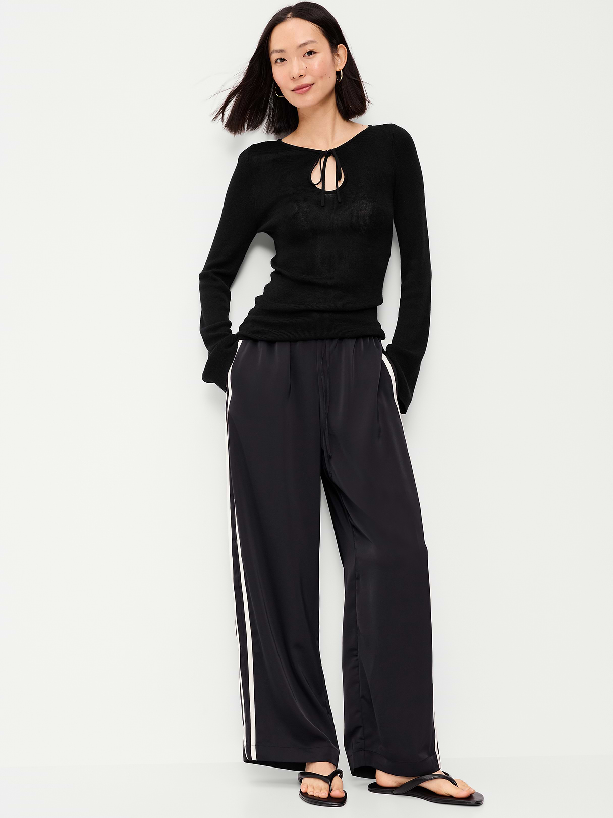 Bell-Sleeve Keyhole Top - Black Jack