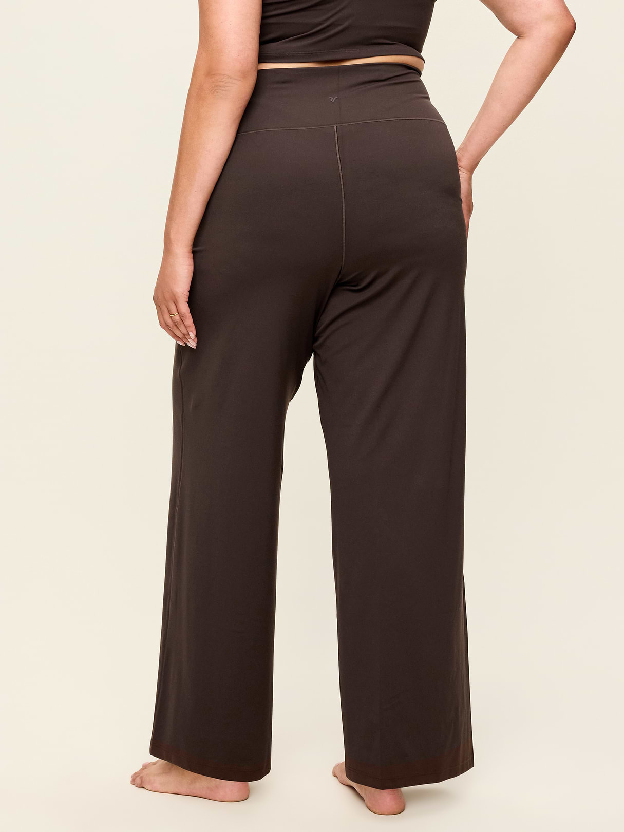 High-Waisted StudioSmooth Wide-Leg Pants - Black Coffee