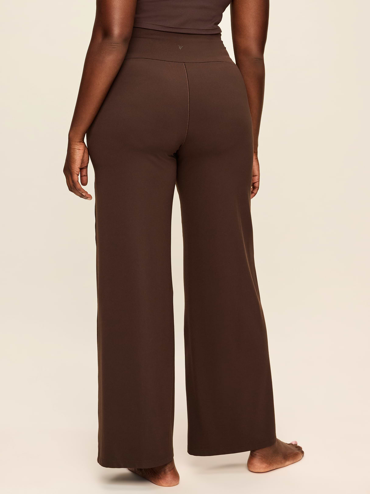 High-Waisted StudioSmooth Wide-Leg Pants - Black Coffee