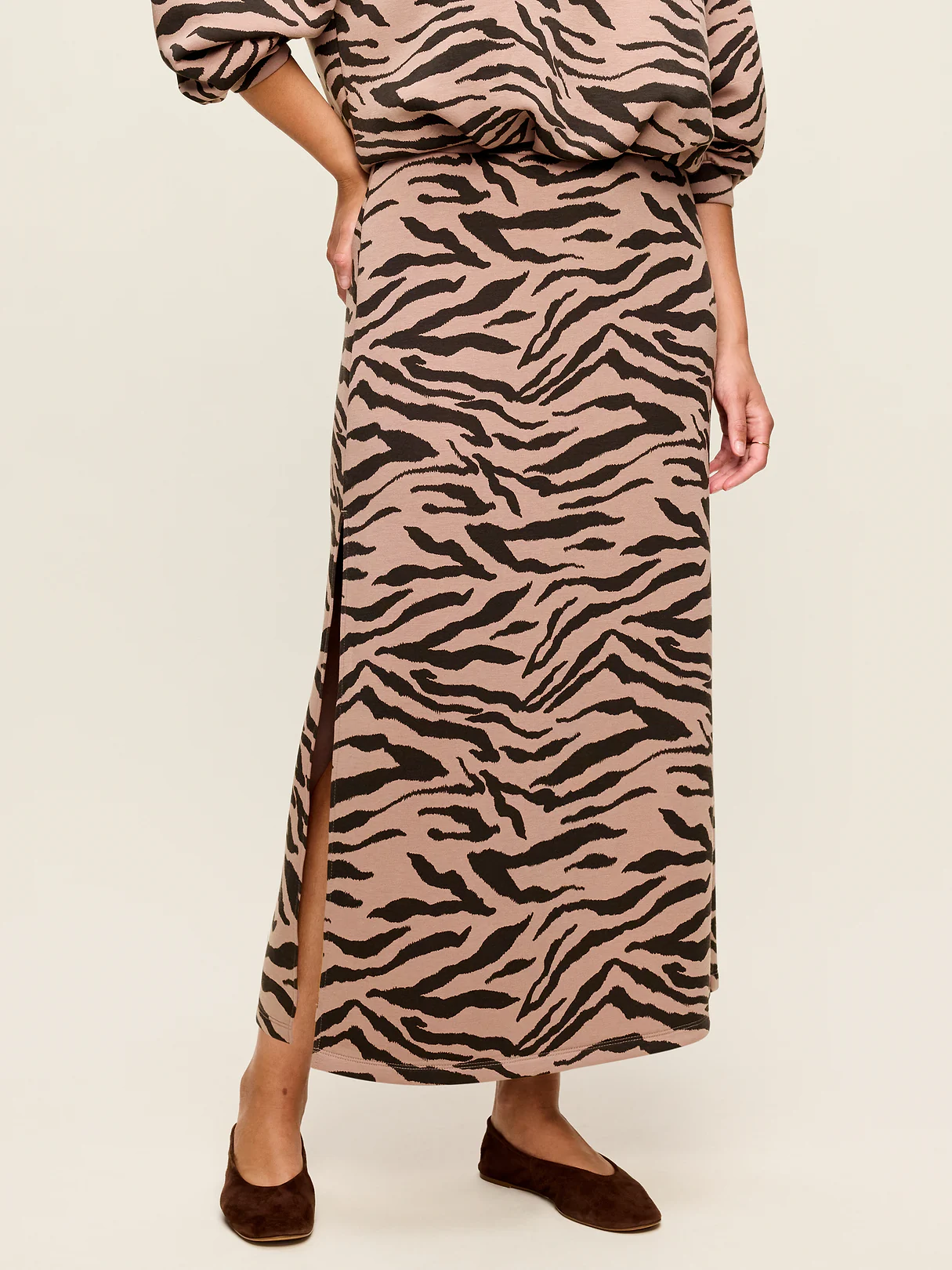 High-Waisted Bounce Fleece Maxi Skirt - Animal Print