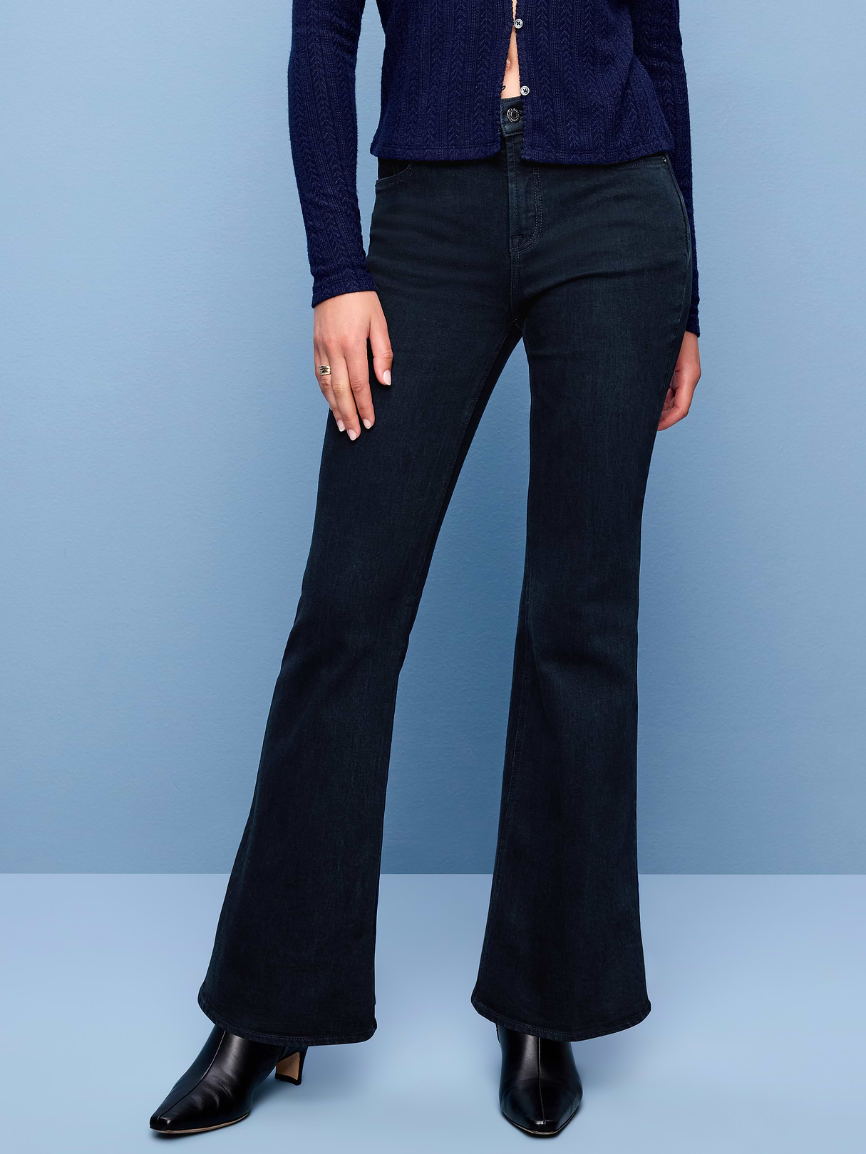 High-Waisted Flare Jeans - Sue