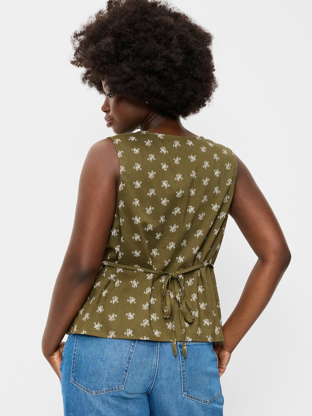 Sleeveless V-Neck Tie-Back Top - Green Floral