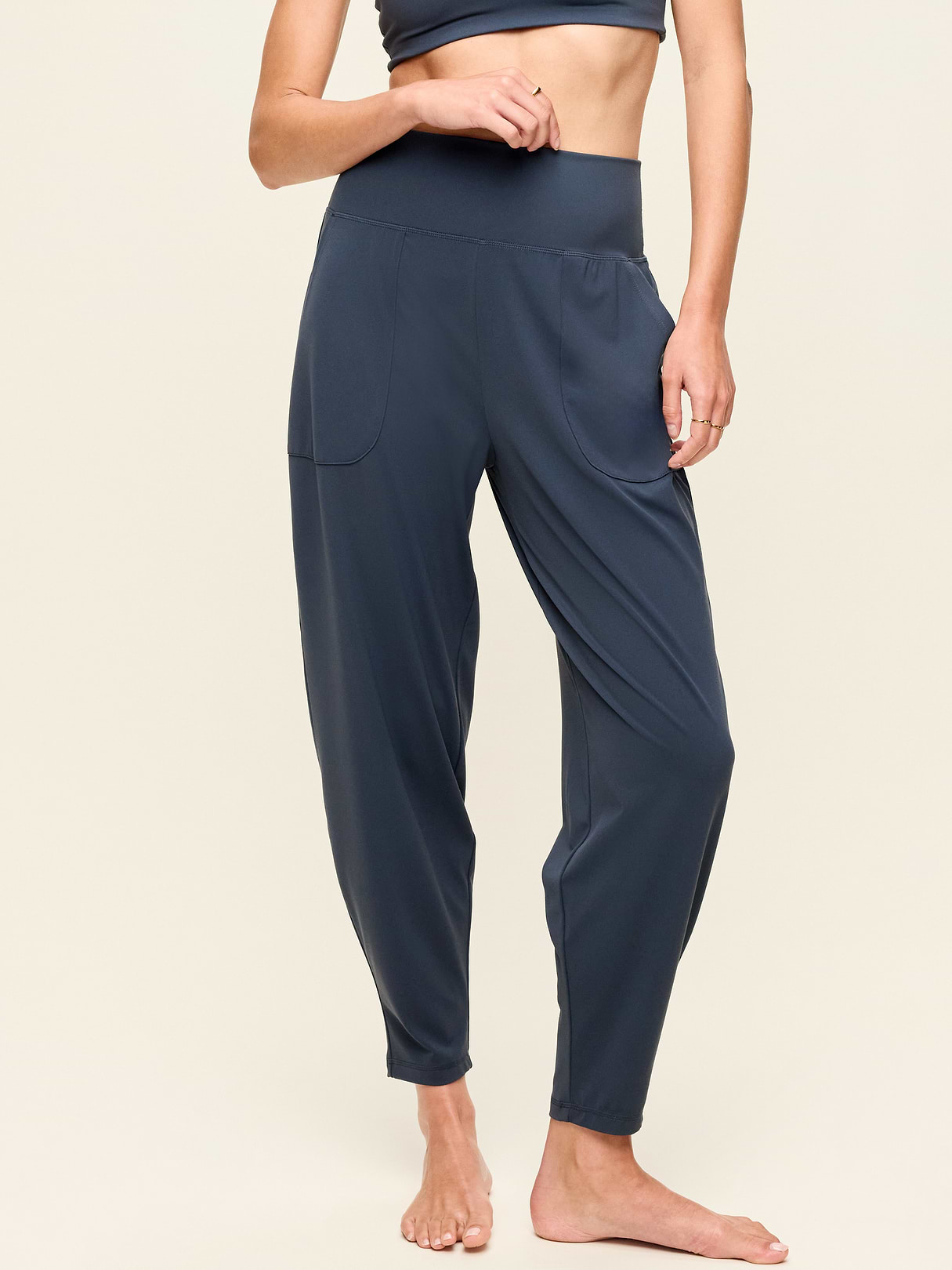 High-Waisted StudioSmooth Jogger - Dusk Navy