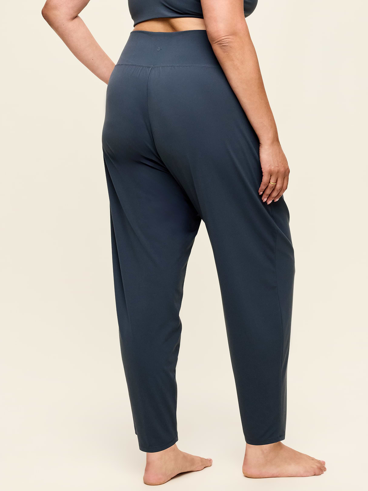 High-Waisted StudioSmooth Jogger - Dusk Navy