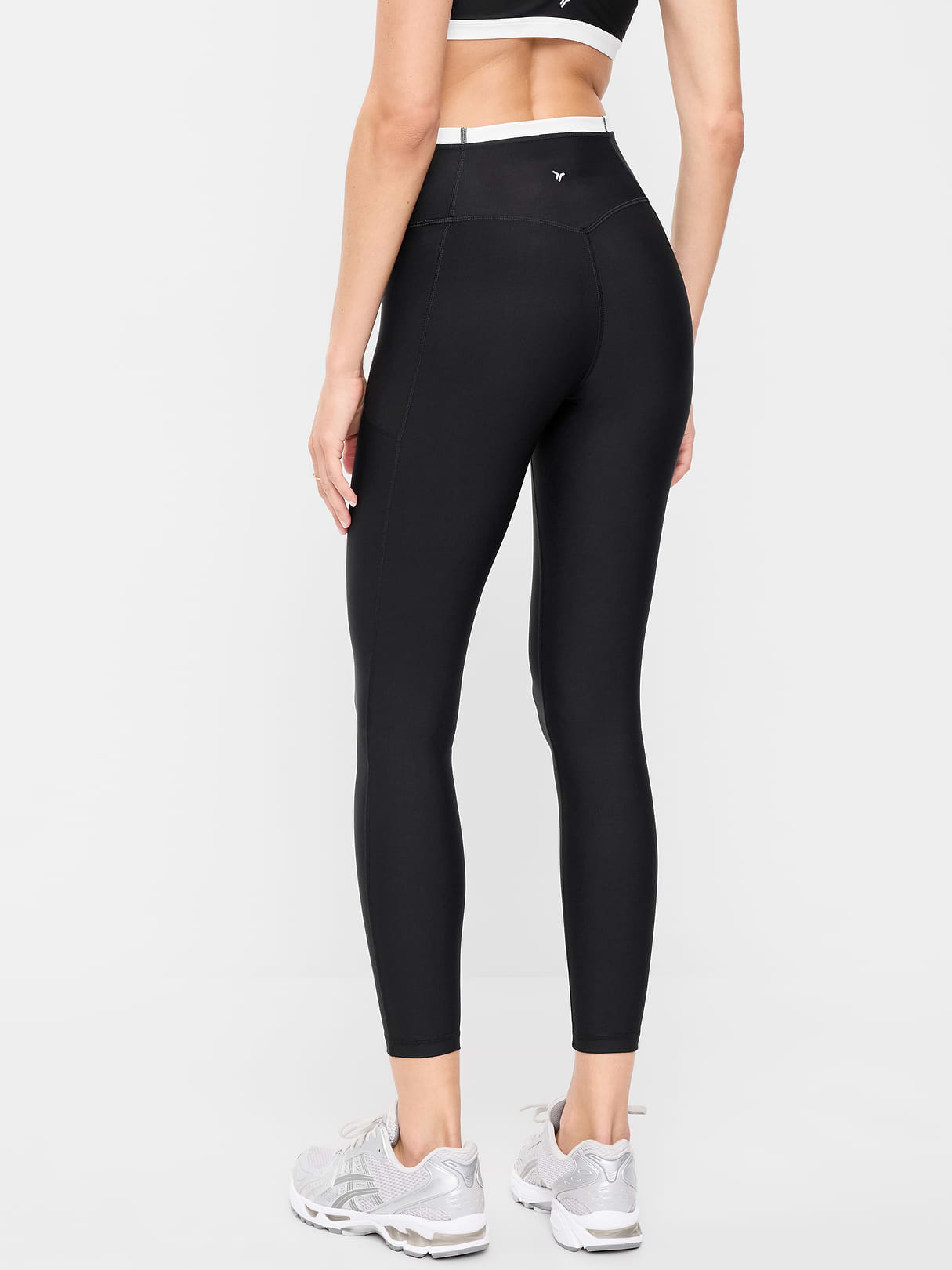 Extra-High Waisted PowerSoft Boundless 7/8 Leggings – No Front Seam - Black Jack