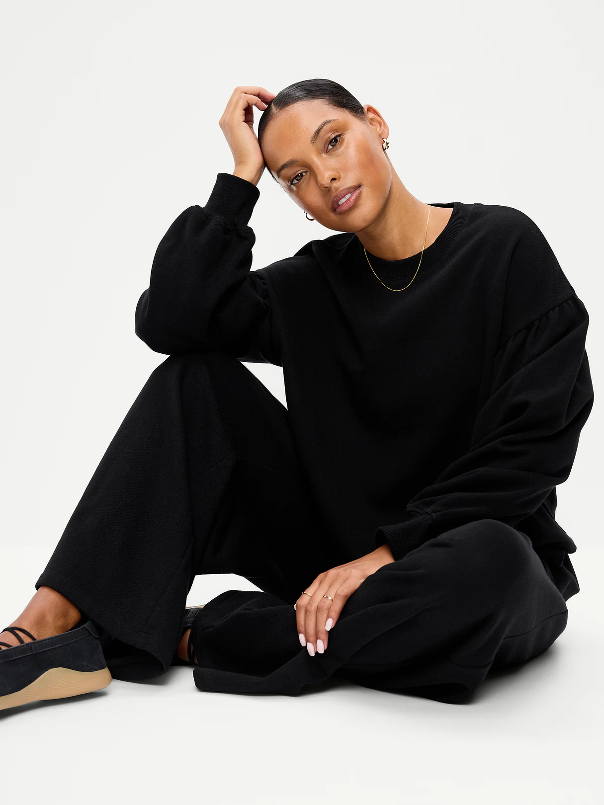 SoComfy Oversized Puff-Sleeve Cropped Sweatshirt - Black Jack