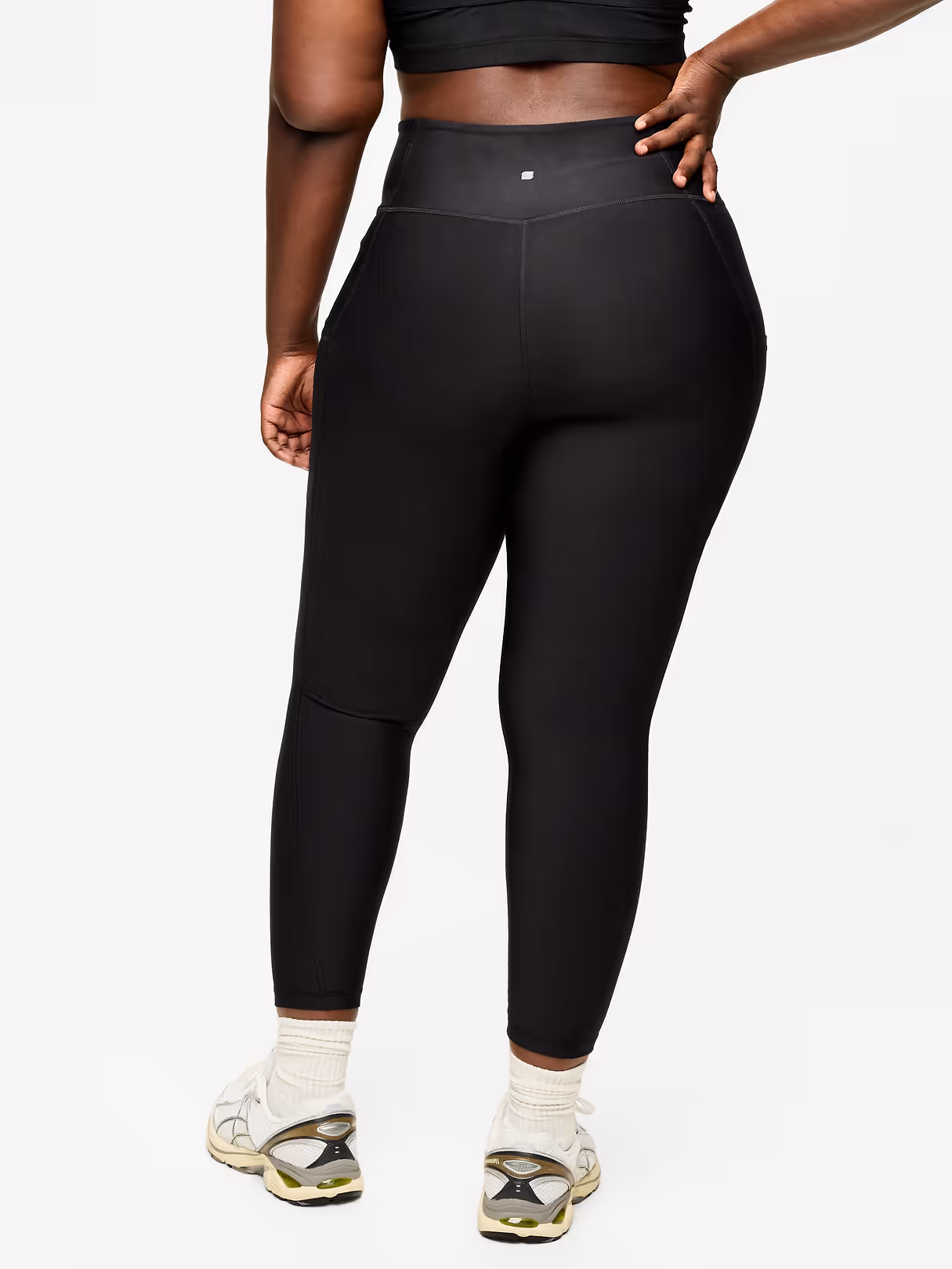 High-Waisted PowerSoft 7/8 Pocket Leggings - Black Jack (751143462)