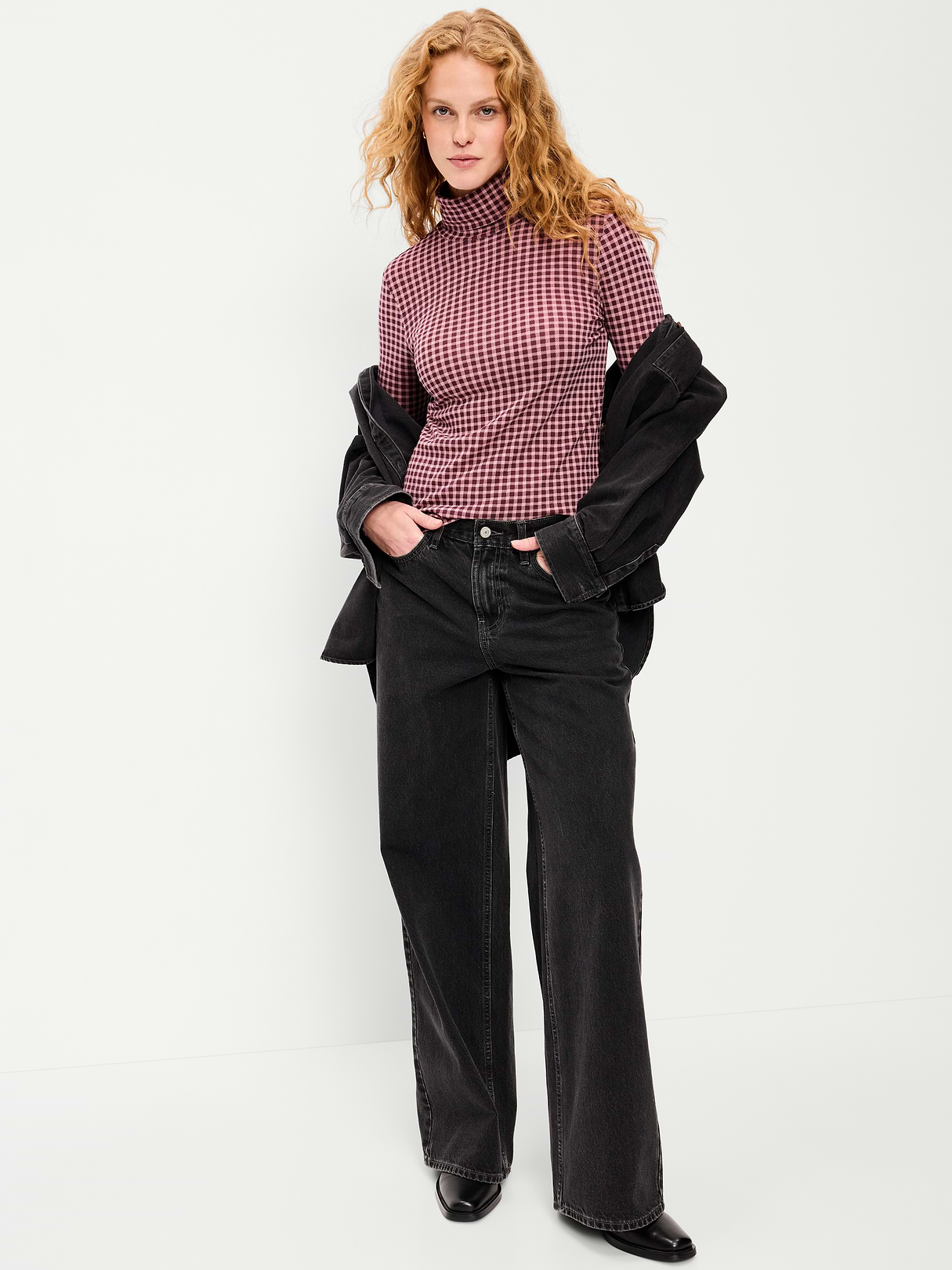 Slim-Fit Turtleneck - Red Gingham