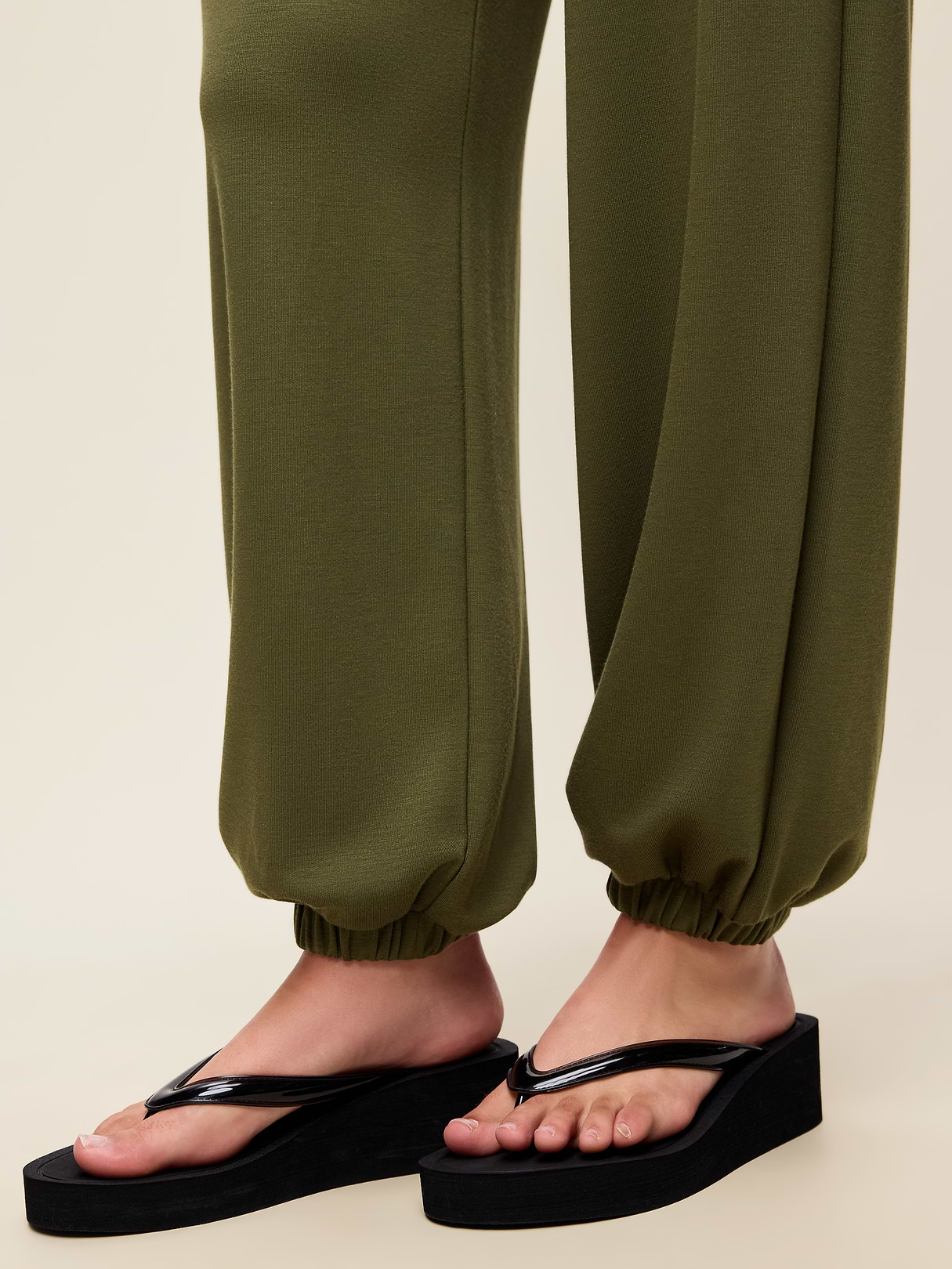 Oversized Bounce Lite Bubble Joggers - Hearthwood