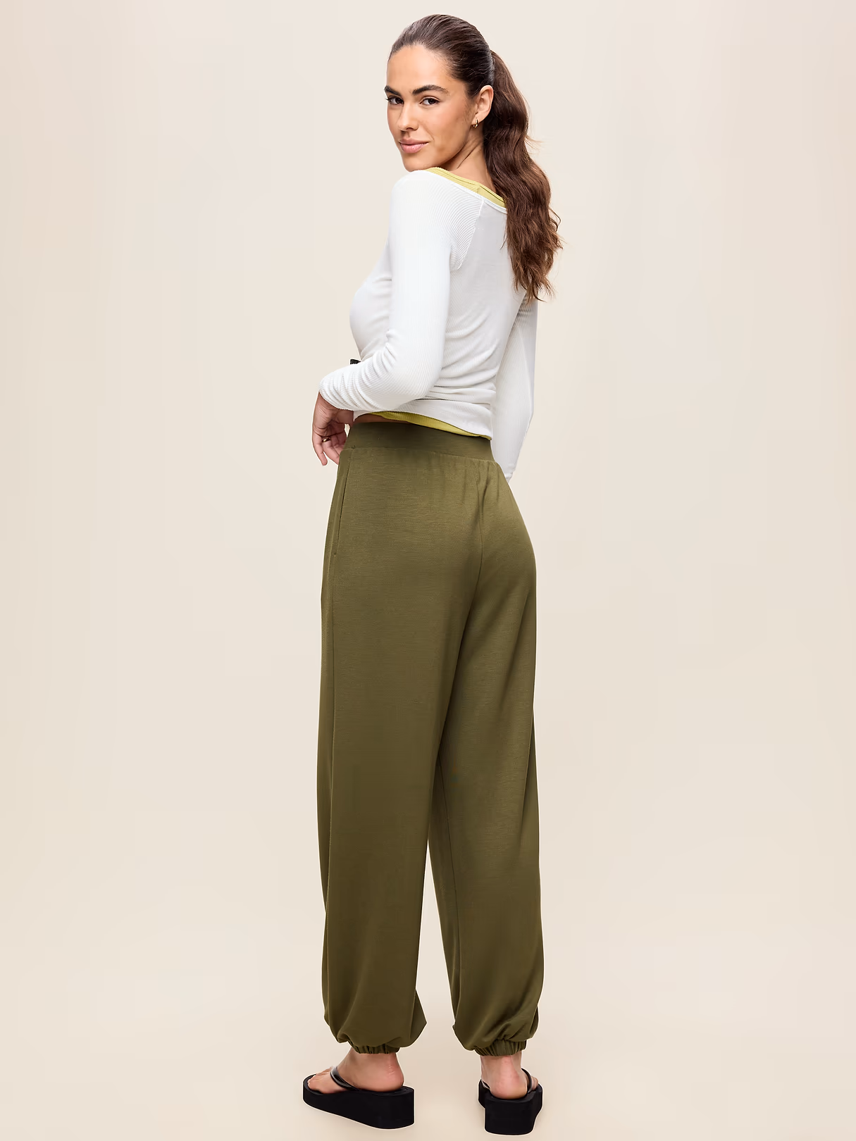 Oversized Bounce Lite Bubble Joggers - Hearthwood
