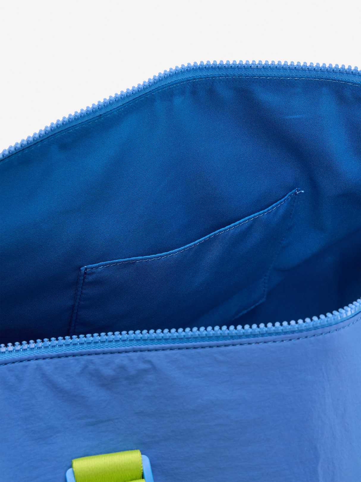 Old Navy Sport Duffle Bag - Cloisonne