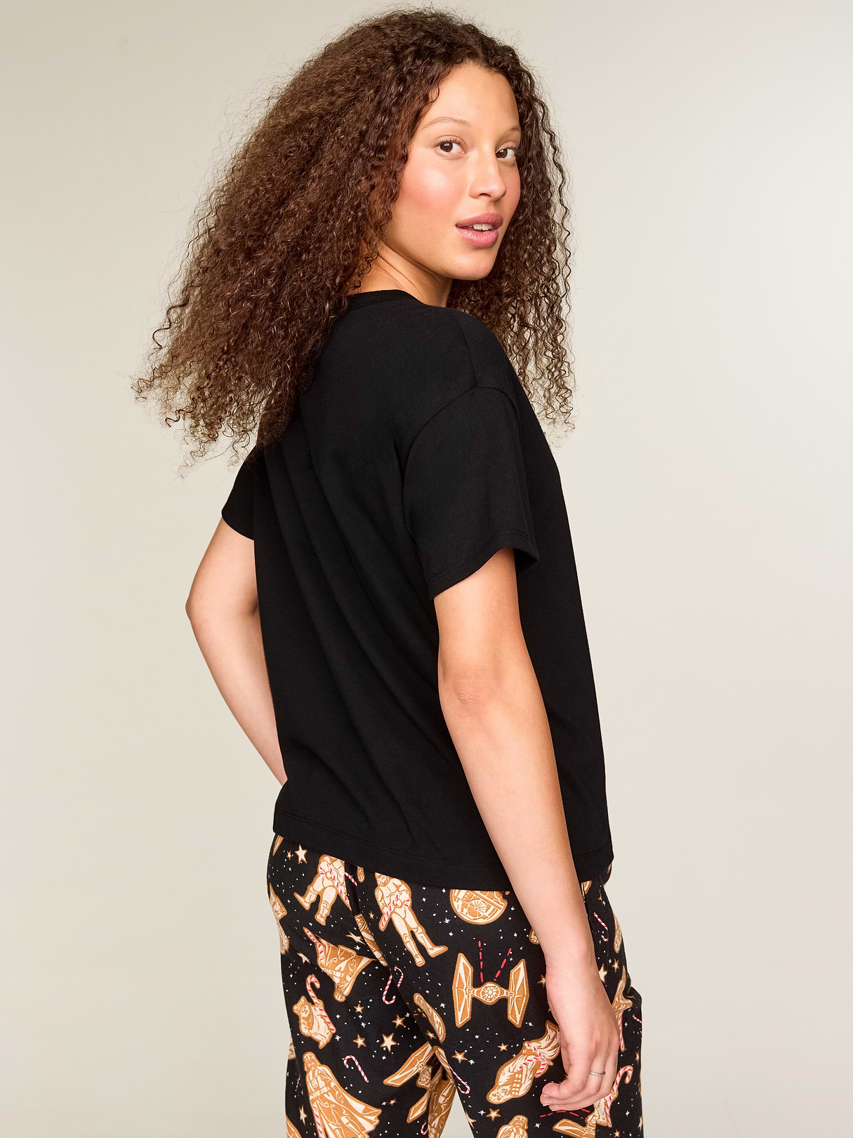 Old Navy x Disney Oversized Graphic T-Shirt for Women - Star Wars Cookie (Match the Fam!)