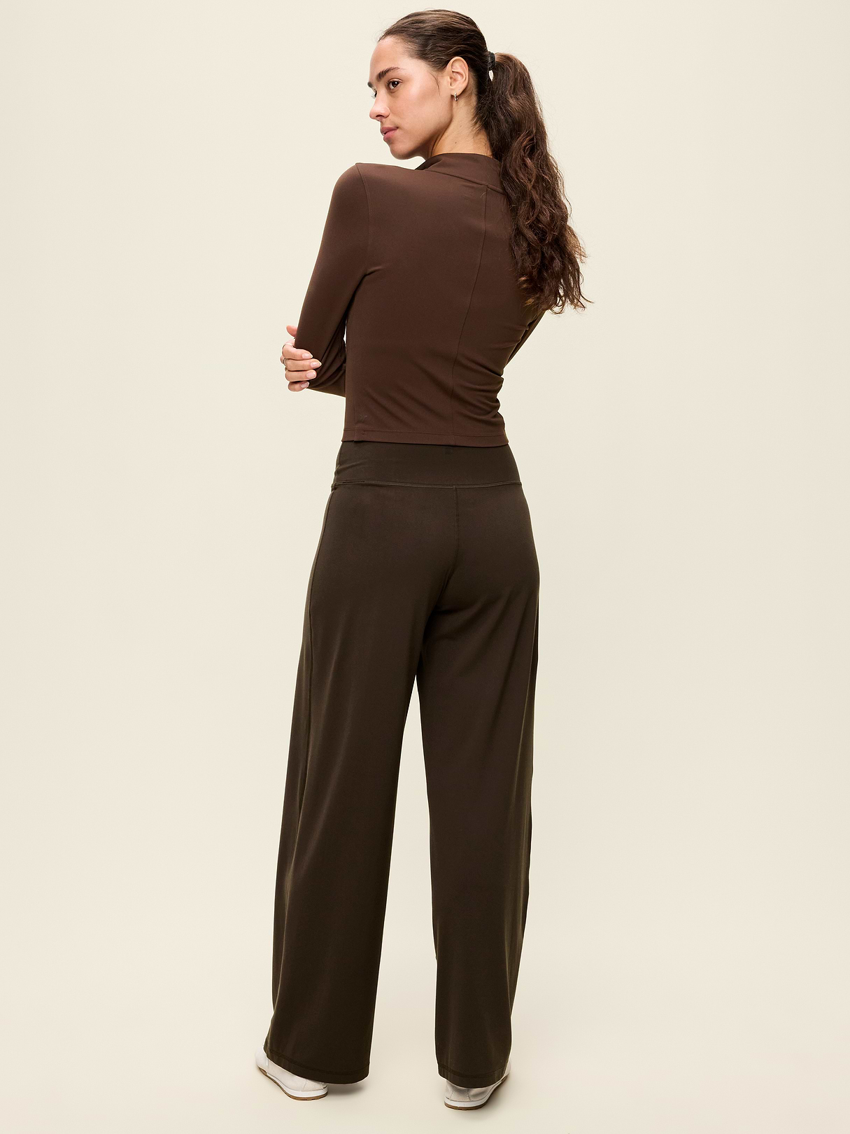 High-Waisted StudioSmooth Wide-Leg Pants - Black Coffee