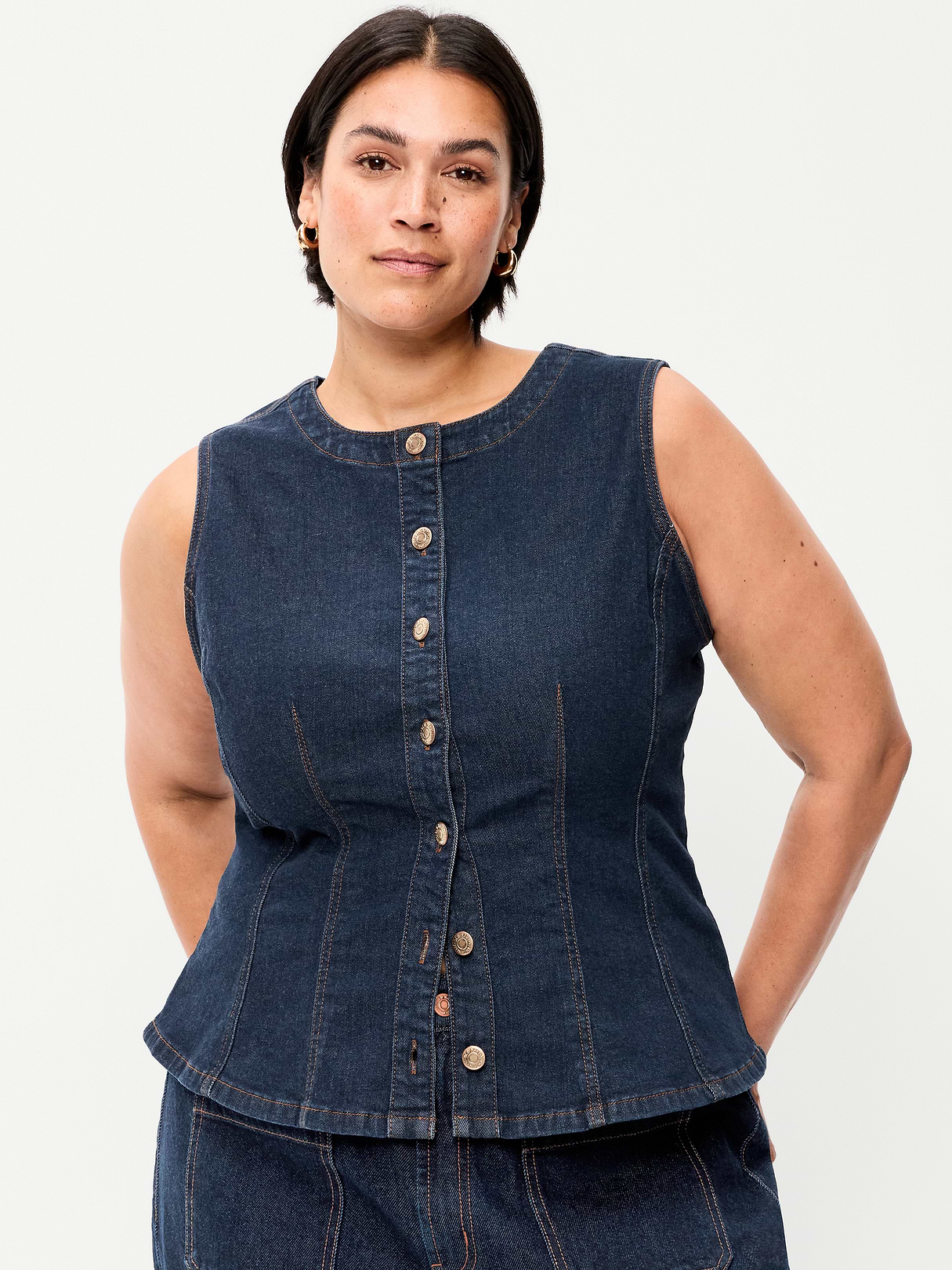 Fitted Sleeveless Button-Front Top - Dark Wash