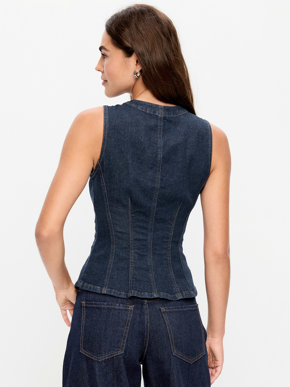 Fitted Sleeveless Button-Front Top - Dark Wash