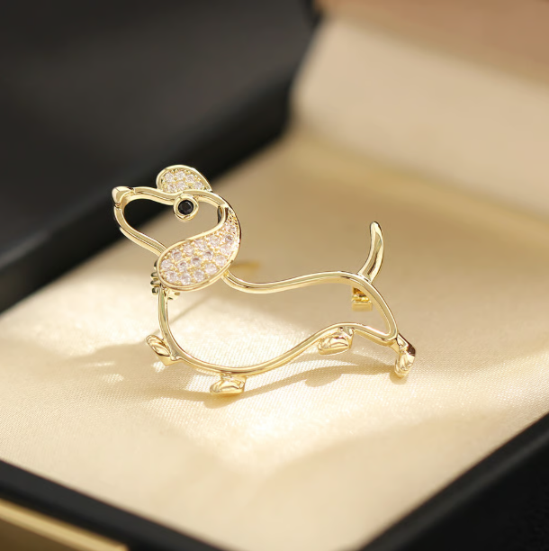 🐶Dachshund Elegance Sparkle Brooch