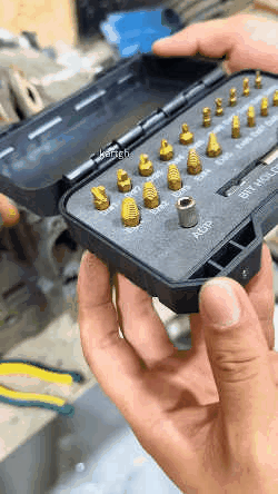 22-piece screw extractor kit demonstration