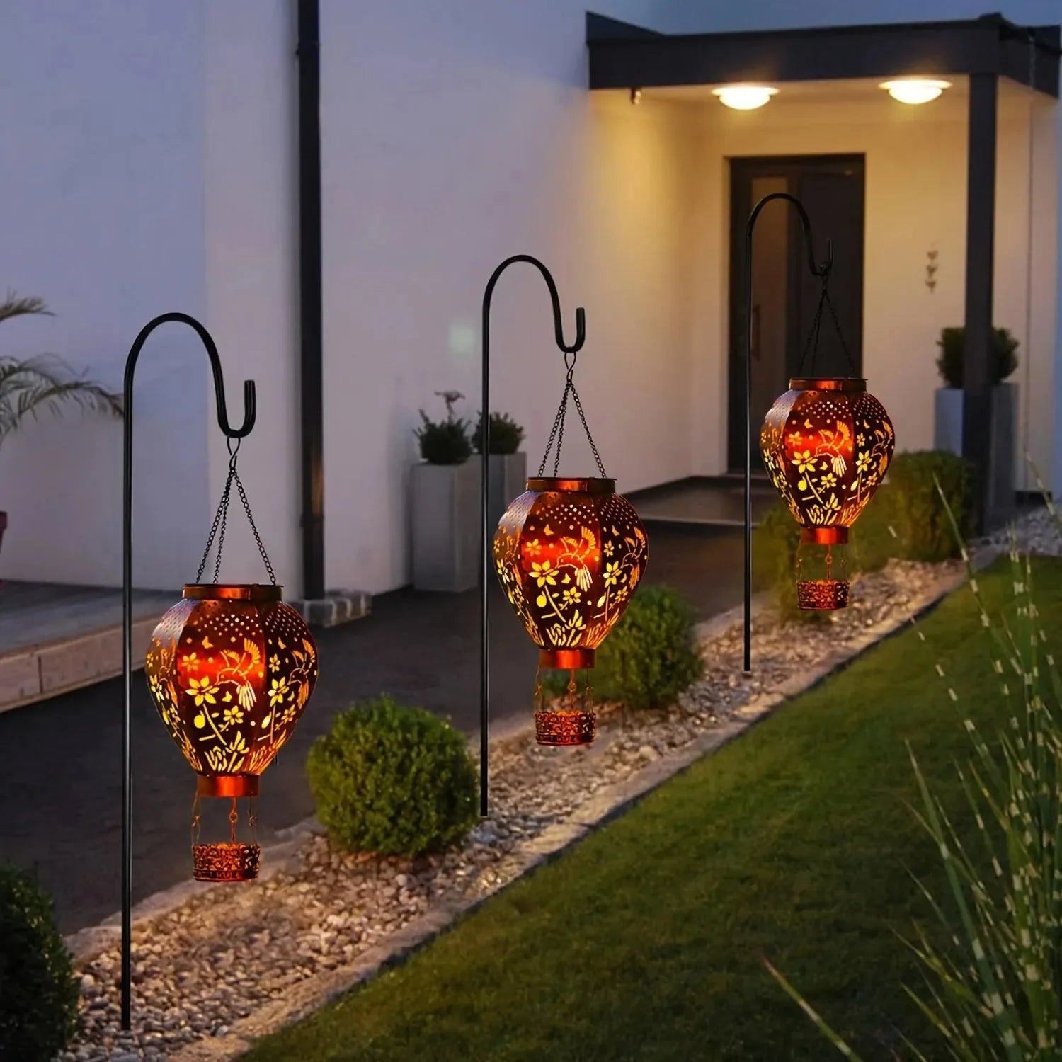 🔥 Last Day 72% OFFSolar Hot Air Balloon Lantern – Auto-On, Hollow-Out Projection, Weatherproof