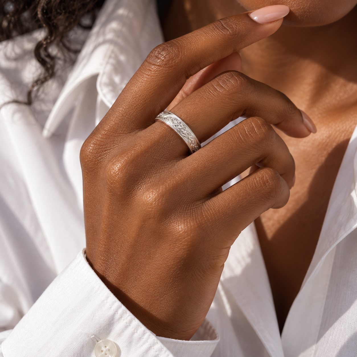 Vintage Floral Engraved Wedding Band