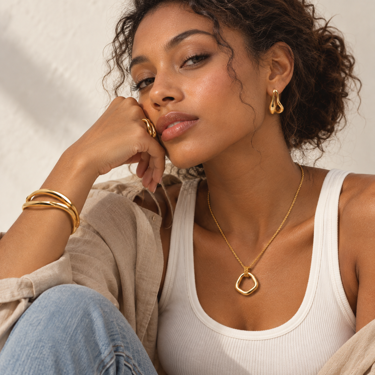 Sculptural Organic Circle Pendant Necklace