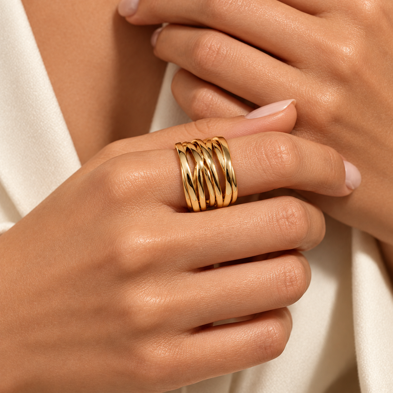 Sculpted Crossover Multi-Band Ring