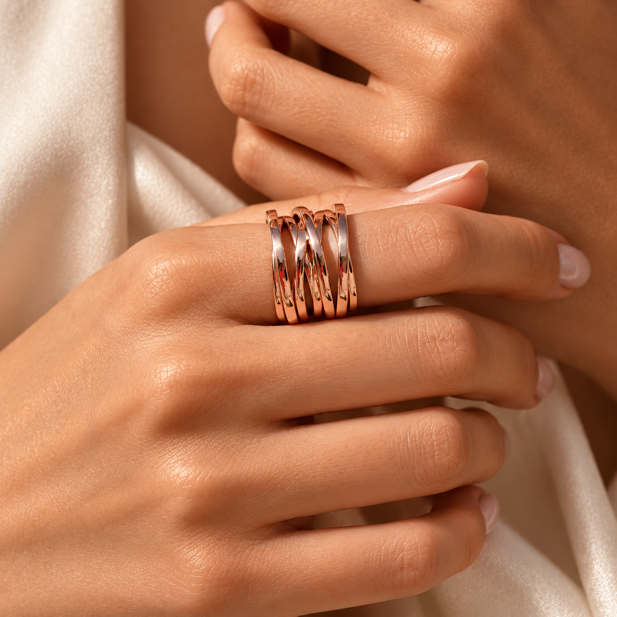 Sculpted Crossover Multi-Band Ring