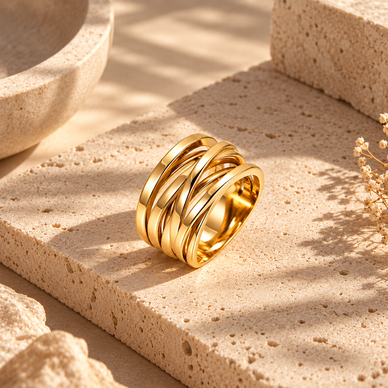 Sculpted Crossover Multi-Band Ring