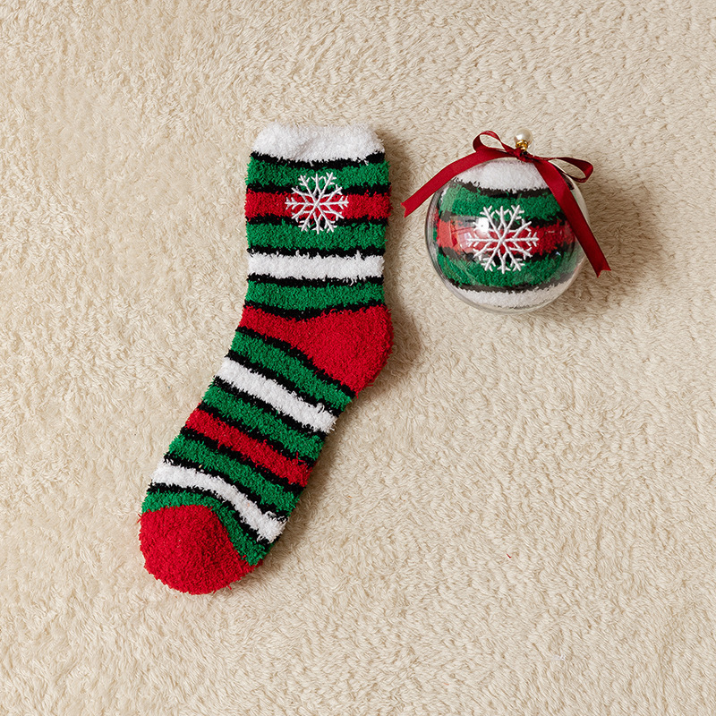 🎄Christmas Surprise Ornament Socks – Cozy Gift Hidden Inside