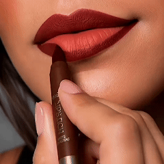 Lip color application demonstration