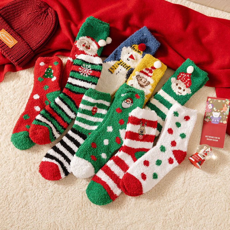 🎄Christmas Surprise Ornament Socks – Cozy Gift Hidden Inside