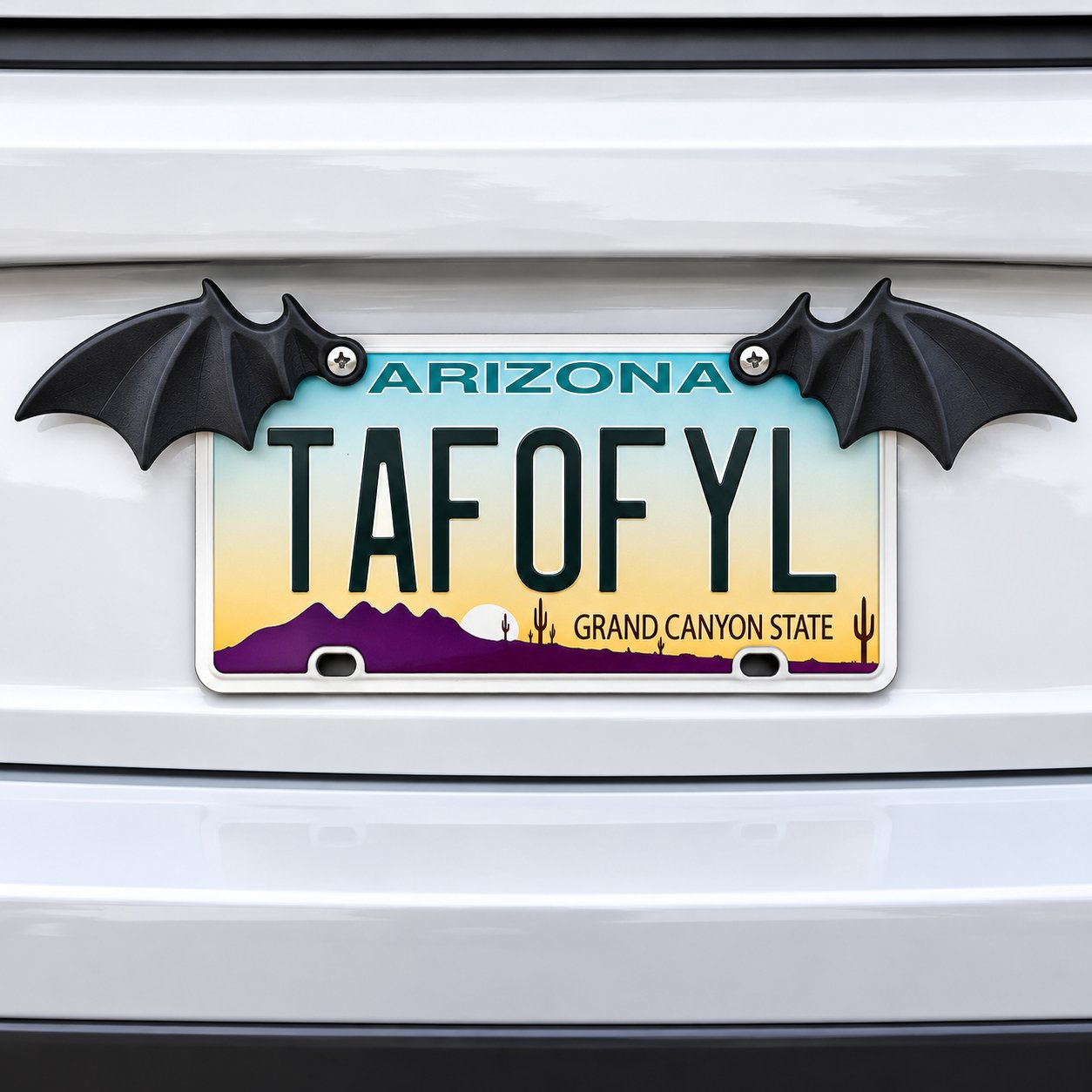 🔥HOT SALE 70% OFF - 🦇 Spooky Bat Wing License Plate Decor – Give Your Ride a Halloween Twist! 🎃(1 Pair)